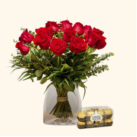 Ramo de 15 rosas rojas y 16 Bombones Ferrero Rocher - Envíos 24h